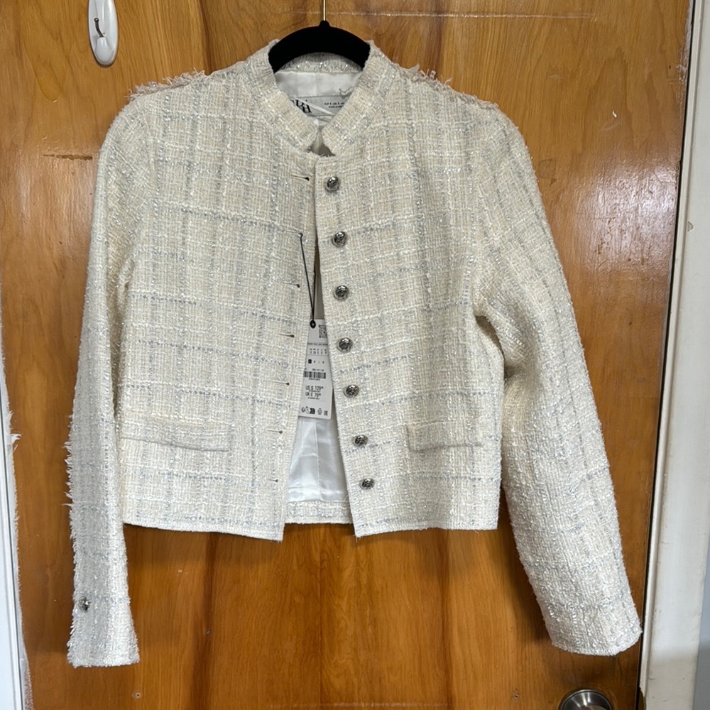 Elegant Cream Tweed Jacket